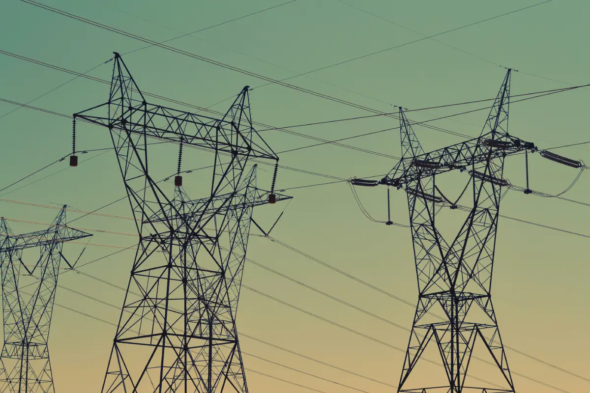Image actualité Branché par elmy - Coût du système électrique français : que révèle le rapport 2026 de la CRE ?